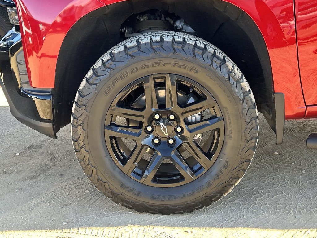 Certified 2021 Chevrolet Silverado 1500 LT Trail Boss w/ Convenience Package II AWD/4WD image 38