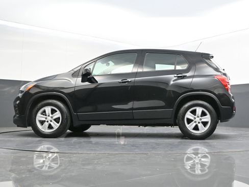 Used 2020 Chevrolet Trax LS image 33