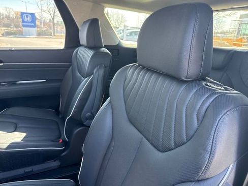 Used 2023 Hyundai Palisade Limited AWD/4WD image 20