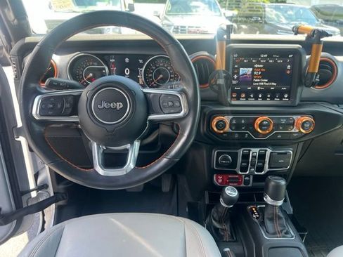 Used 2023 Jeep Gladiator Mojave w/ Cold Weather Group AWD/4WD image 18