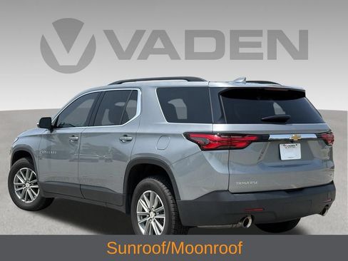 Used 2023 Chevrolet Traverse LT FWD image 6