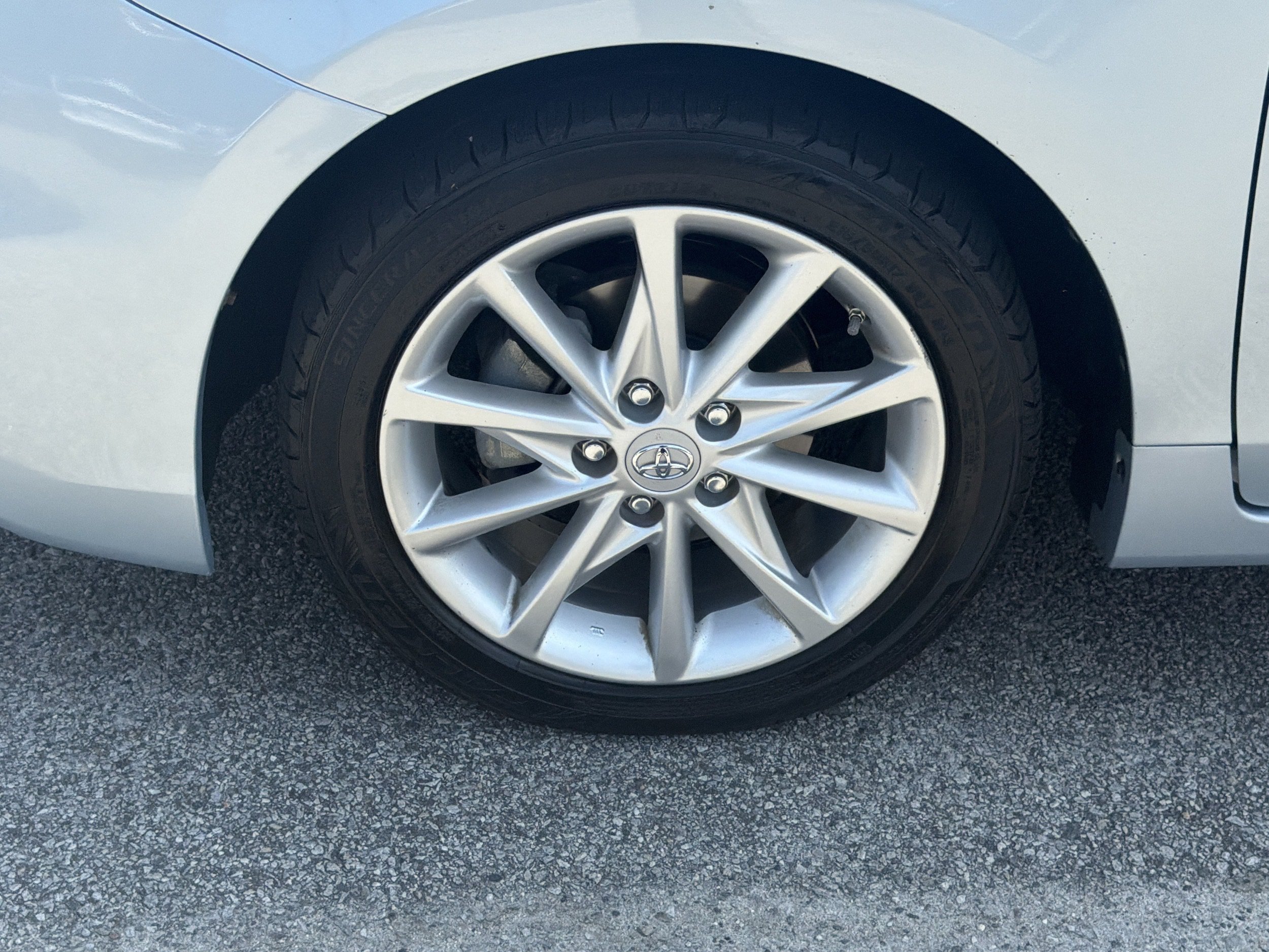 Used 2013 Toyota Prius V Five FWD image 11