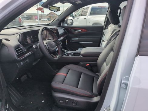 New 2026 Chevrolet Traverse RS w/ LPO, Floor Liner Package image 13