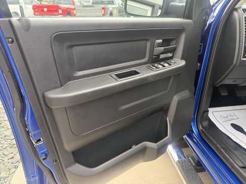 Used 2017 RAM 1500 Express AWD/4WD image 14
