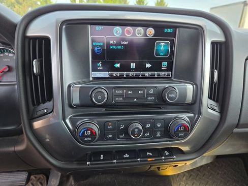 Used 2016 Chevrolet Silverado 1500 LT w/ Midnight Edition AWD/4WD image 7