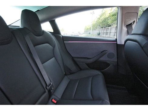 Used 2025 Tesla Model 3 RWD image 13