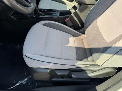 Used 2022 Chevrolet TrailBlazer LS FWD image 14