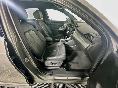 Used 2025 Audi Q3 2.0T Premium AWD/4WD image 31