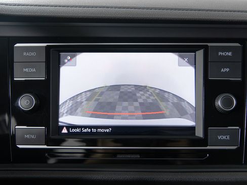 Used 2021 Volkswagen Jetta S w/ Driver Assistance Package image 33