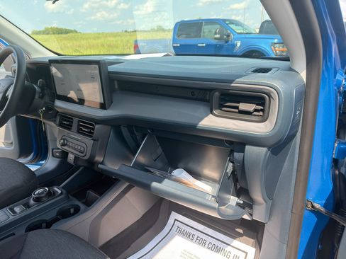 Certified 2025 Ford Maverick XL FWD image 19