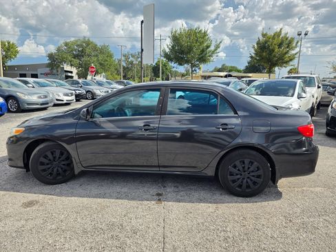 Used 2013 Toyota Corolla LE FWD image 4