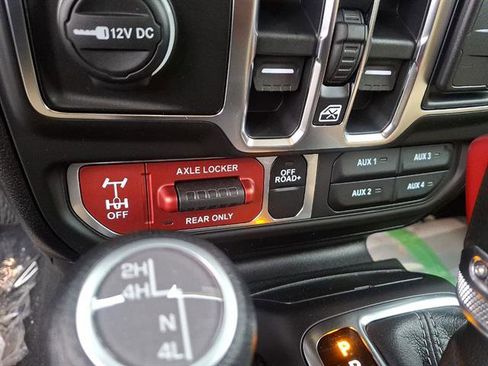 New 2026 Jeep Gladiator Sport image 21