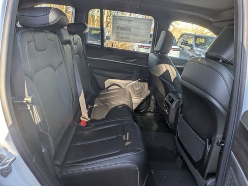 New 2026 Jeep Grand Cherokee Limited image 29
