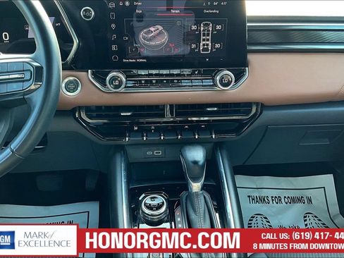 Used 2024 GMC Canyon AT4 AWD/4WD image 14