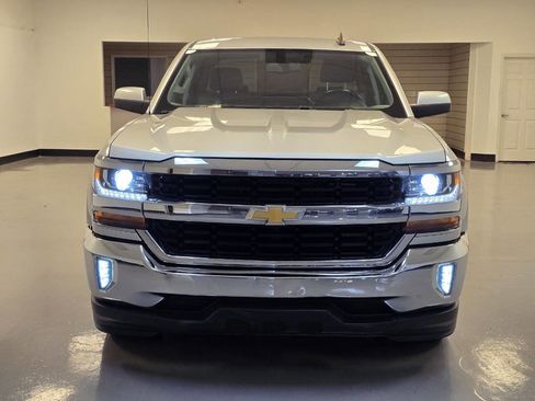 Used 2018 Chevrolet Silverado 1500 LT w/ All Star Edition RWD image 3