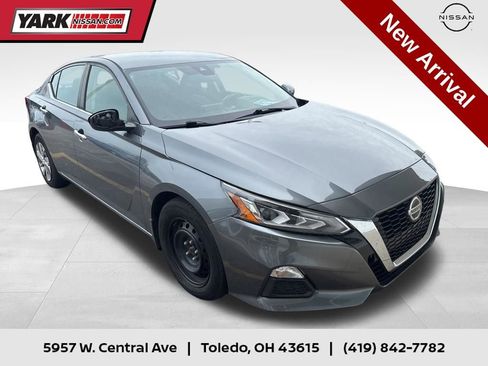 Used 2021 Nissan Altima 2.5 SV FWD image 1