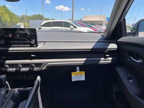 New 2025 Honda Accord SE image 21
