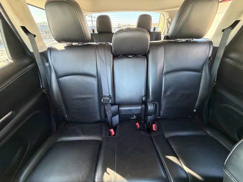 Used 2018 Dodge Journey Crossroad w/ Nav & Sun Group image 27