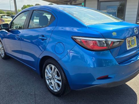 Used 2016 Scion iA image 7