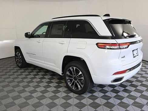 New 2025 Jeep Grand Cherokee Overland w/ Luxury Tech Group IV image 6