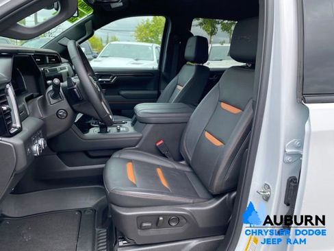 Used 2025 GMC Sierra 1500 AT4 AWD/4WD image 32