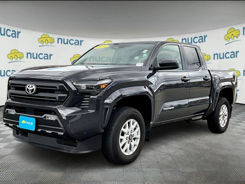 Certified 2024 Toyota Tacoma SR5 image 3