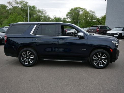 Used 2021 Chevrolet Tahoe Premier w/ Premium Package AWD/4WD image 8
