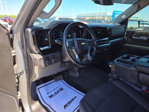 Certified 2023 Chevrolet Silverado 1500 LT RWD image 10