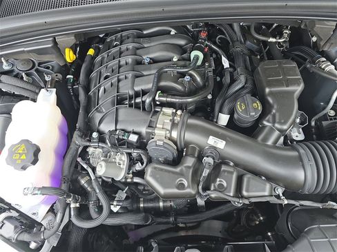 New 2025 Jeep Grand Cherokee Laredo w/ Luxury Tech Group I image 30