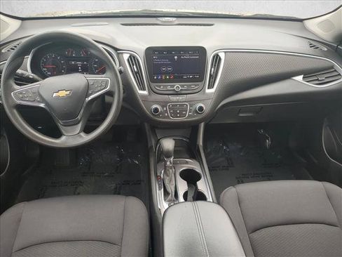Used 2023 Chevrolet Malibu LT FWD image 17
