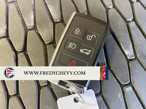 Used 2025 Land Rover Range Rover Velar Dynamic SE AWD/4WD image 29