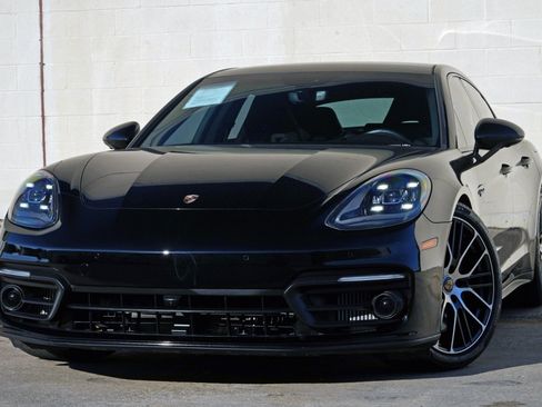 Used 2022 Porsche Panamera 4S w/ Premium Package AWD/4WD image 3