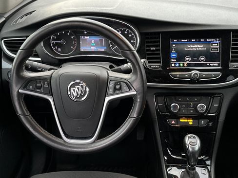 Used 2022 Buick Encore Preferred w/ Safety Package image 14