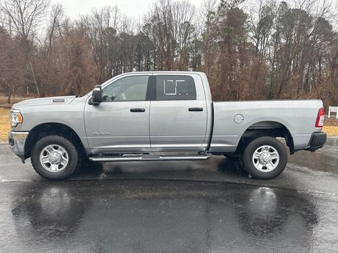 Used 2024 RAM 2500 Big Horn w/ Bed Utility Group image 8