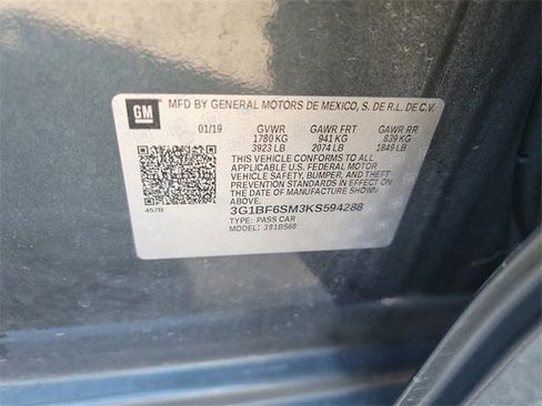 Used 2019 Chevrolet Cruze Premier w/ Sun And Sound Package image 11