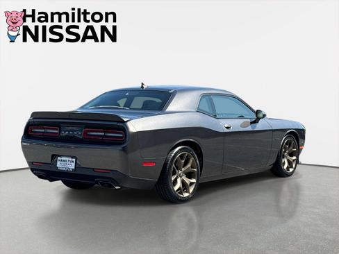 Used 2019 Dodge Challenger R/T RWD image 2