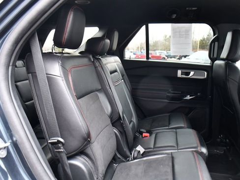 Used 2023 Ford Explorer ST-Line image 17