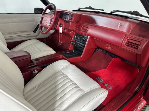 Used 1992 Ford Mustang GT image 31