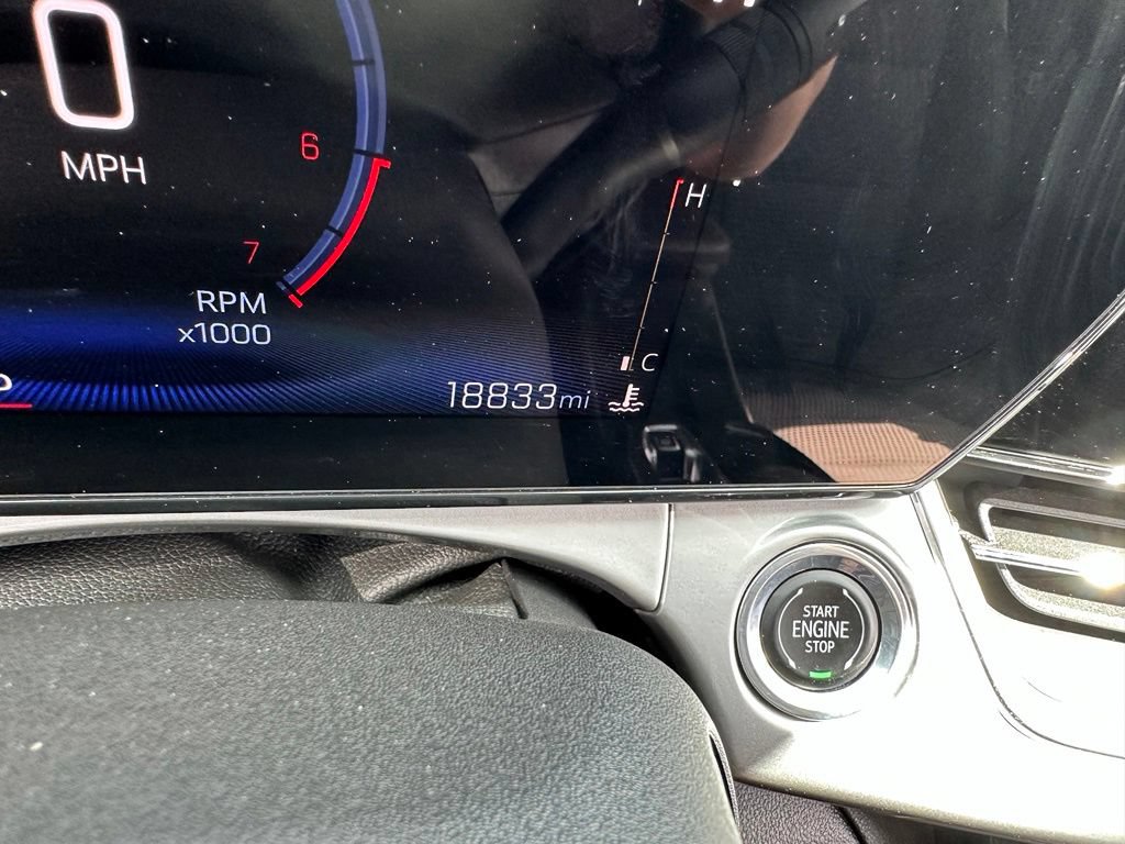 Used 2024 Chevrolet Trax LT w/ Driver Confidence Package FWD image 11
