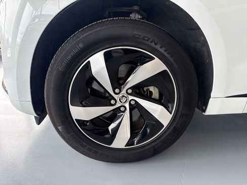 Used 2025 Jaguar F-PACE R-Dynamic S image 6