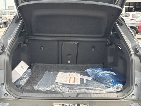 New 2026 Volkswagen ID.4 Pro S Plus AWD/4WD image 18
