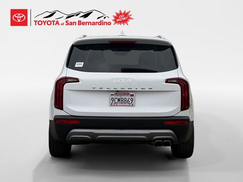 Used 2022 Kia Telluride S FWD image 4