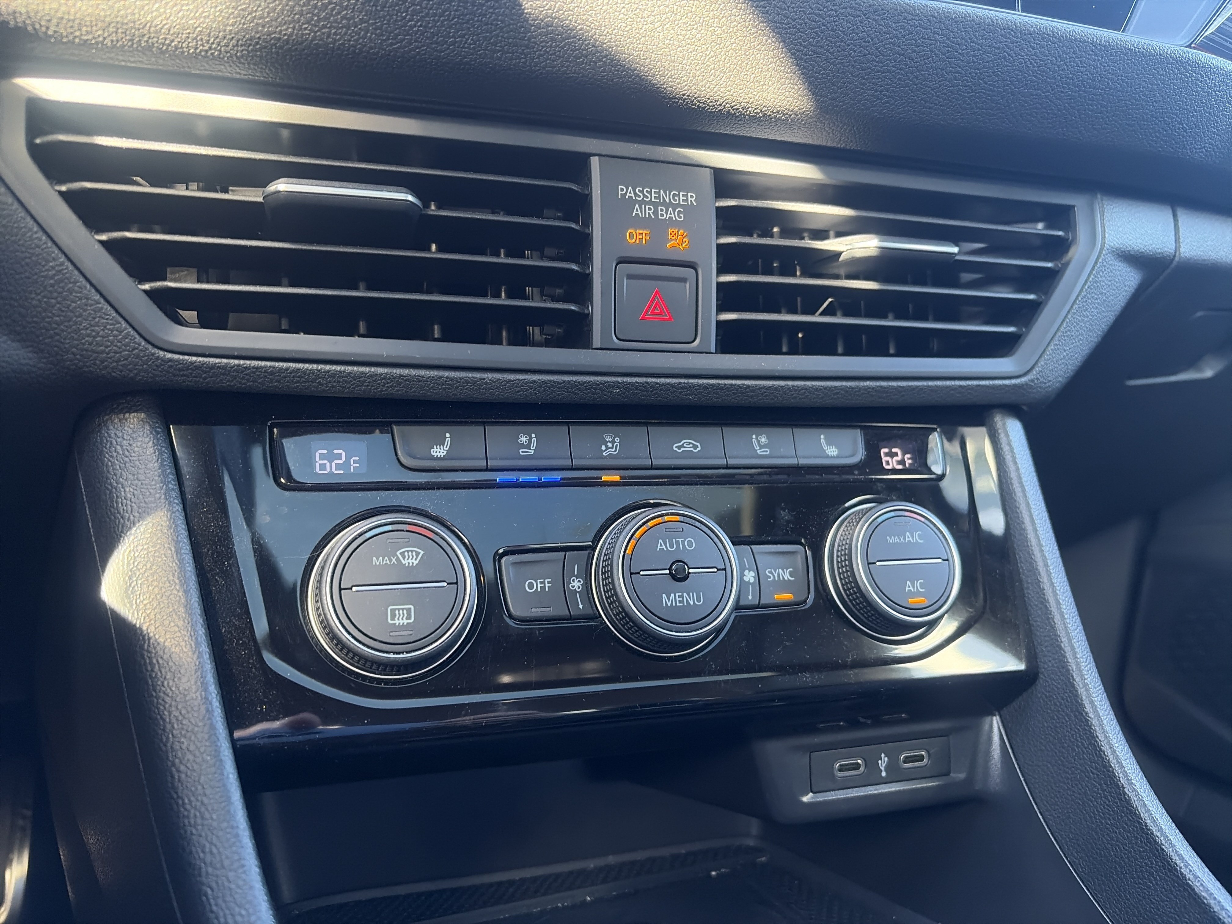 Used 2022 Volkswagen Jetta GLI Autobahn FWD image 30