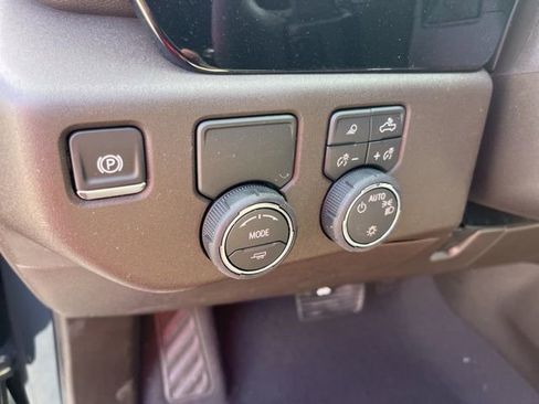 New 2026 Chevrolet Silverado 1500 LT w/ All Star Edition Plus image 18