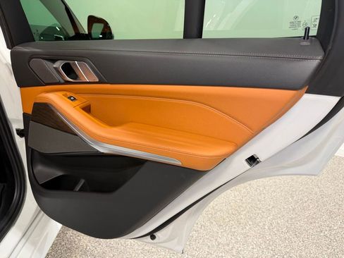 Used 2020 BMW X5 xDrive40i w/ M Sport Package image 39