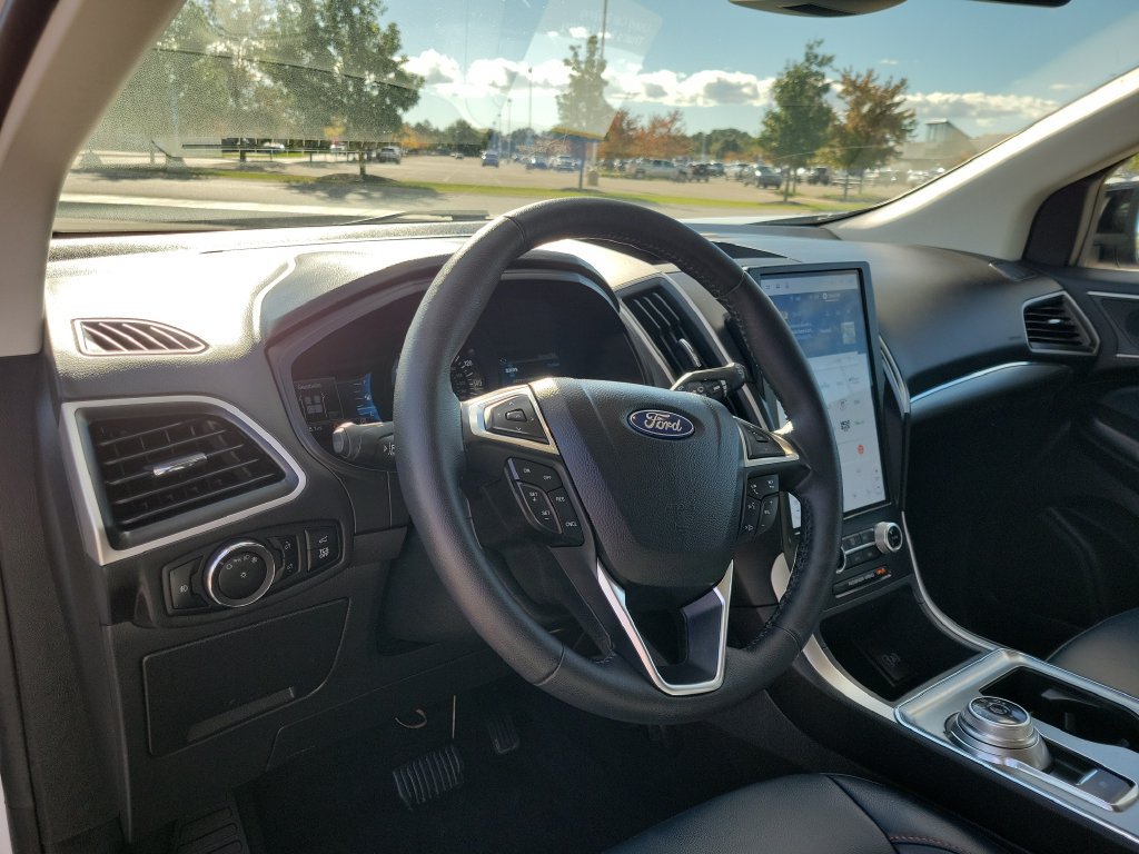 Certified 2024 Ford Edge SEL w/ Sport Appearance Package AWD/4WD image 21