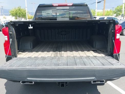 Used 2025 Chevrolet Silverado 1500 LT Trail Boss w/ Convenience Package II AWD/4WD image 9