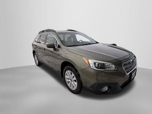 Used 2016 Subaru Outback 2.5i Premium image 10