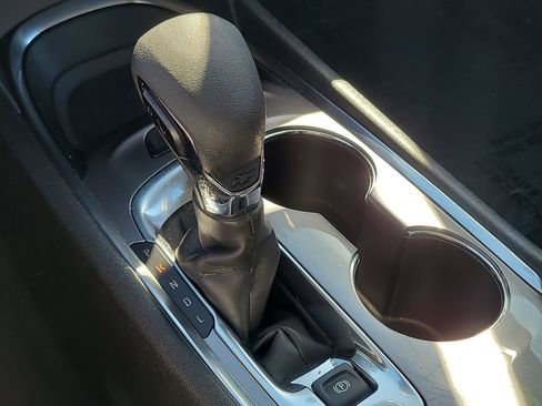 Used 2024 Chevrolet Malibu LT image 26