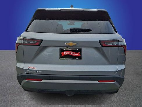 Used 2026 Chevrolet Equinox LT FWD image 5